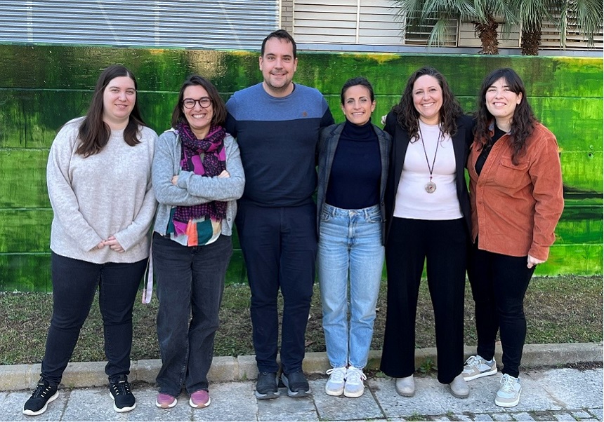 D’esquerra a dreta: Elena Martínez Rodríguez, Carmen Agustín Pavón, José V. Torres Pérez, Lucía Hipólito, Anabel Forte i Maria Abellán Álvaro.
